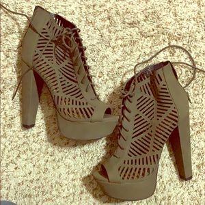 Open toe lace up high chunky heels